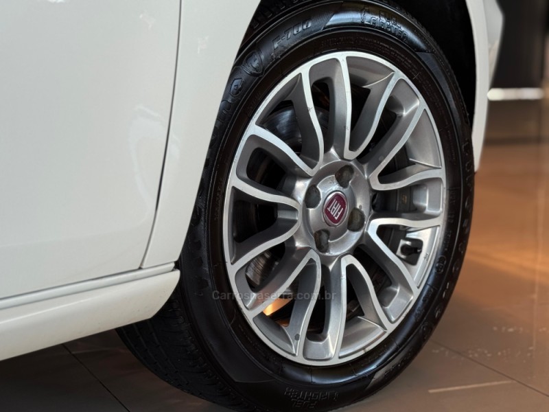 BRAVO 1.8 ESSENCE 16V FLEX 4P MANUAL - 2016 - DOIS IRMãOS