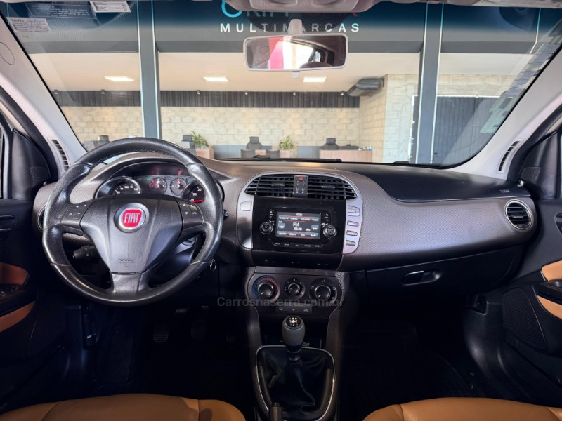 BRAVO 1.8 ESSENCE 16V FLEX 4P MANUAL - 2016 - DOIS IRMãOS