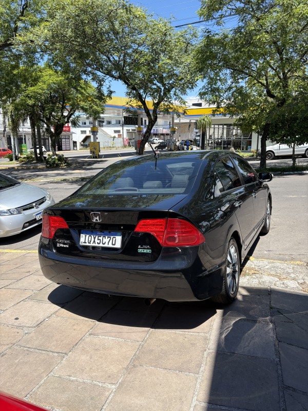 CIVIC 1.8 LXL 16V FLEX 4P AUTOMÁTICO - 2010 - FARROUPILHA