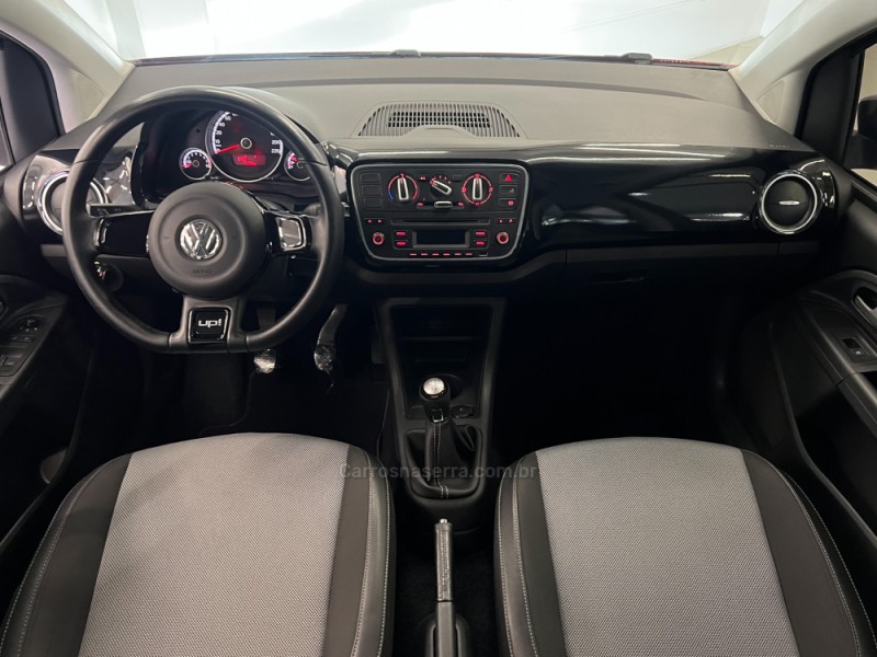 UP 1.0 MPI RED UP 12V FLEX 4P MANUAL - 2017 - FLORES DA CUNHA