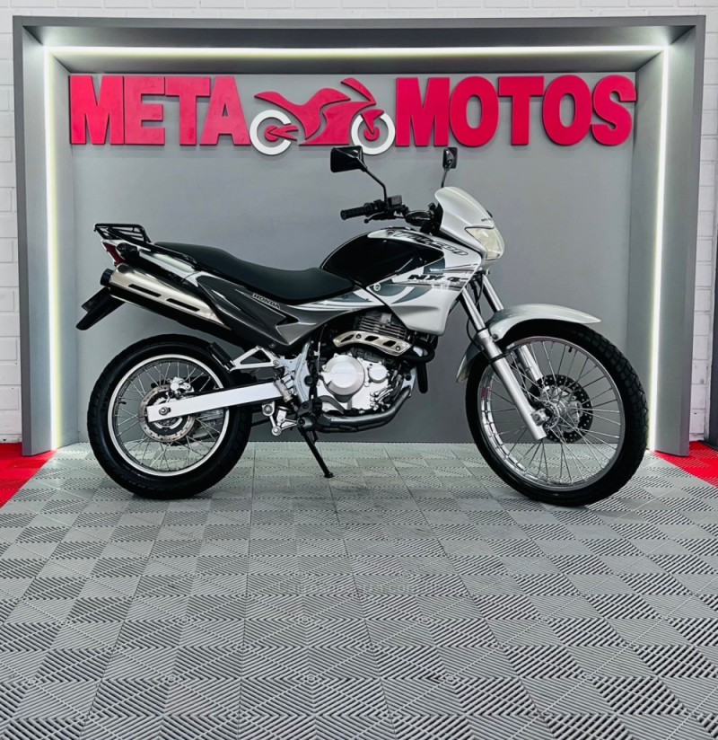 nx4 falcon  2008 campo bom