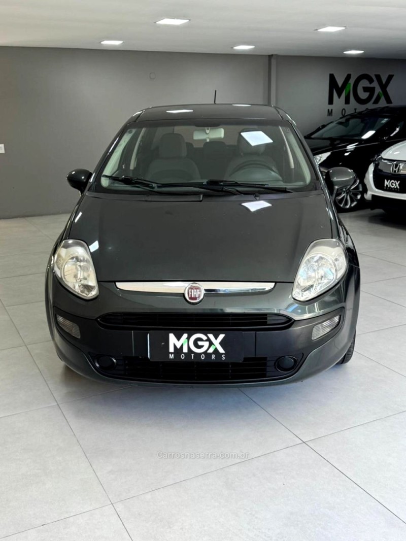 PUNTO 1.4 ATTRACTIVE 8V FLEX 4P MANUAL - 2013 - PORTO ALEGRE