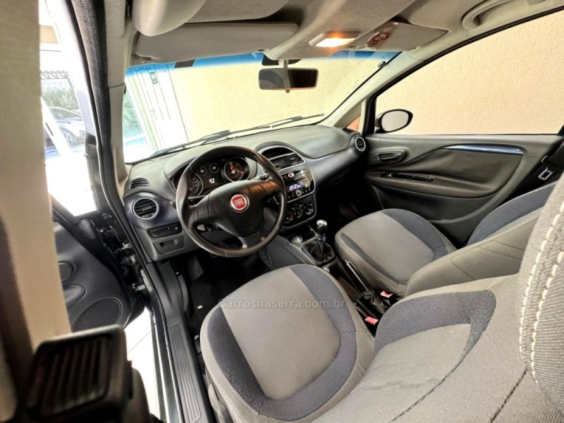 PUNTO 1.4 ATTRACTIVE 8V FLEX 4P MANUAL - 2013 - PORTO ALEGRE