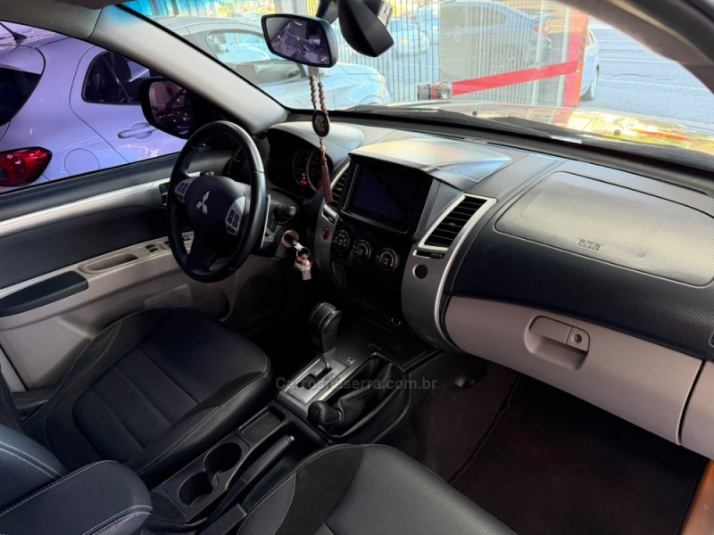 PAJERO 3.2 HPE 4X4 7 LUGARES 16V TURBO INTERCOOLER DIESEL 4P AUTOMÁTICO - 2018 - CAXIAS DO SUL