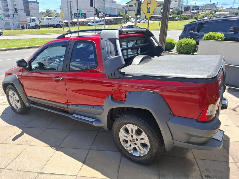 STRADA 1.8 MPI ADVENTURE CD 8V FLEX 2P MANUAL - 2011 - FARROUPILHA