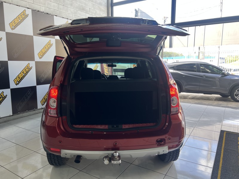 DUSTER 1.6 DYNAMIQUE 4X2 16V FLEX 4P MANUAL - 2015 - PORTãO