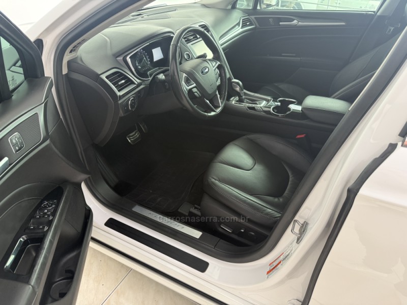 FUSION 2.0 TITANIUM FWD 16V GASOLINA 4P AUTOMÁTICO - 2014 - BENTO GONçALVES