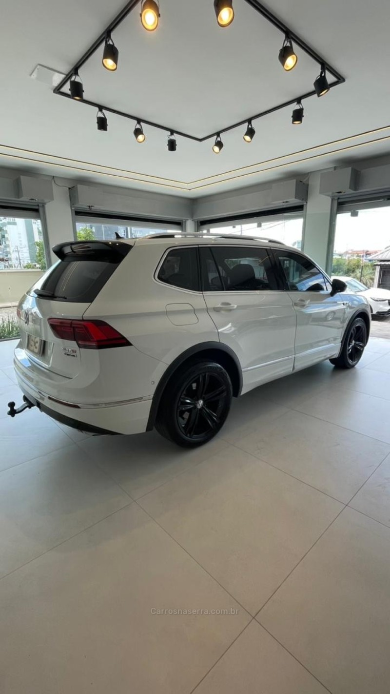 TIGUAN 2.0 ALLSPACE R-LINE 300 TSI GASOLINA 4P AUTOMÁTICO - 2020 - CAXIAS DO SUL