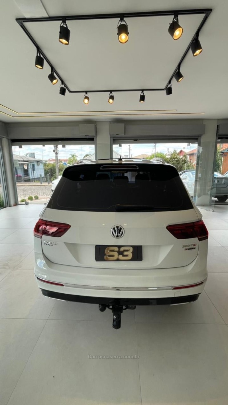 TIGUAN 2.0 ALLSPACE R-LINE 300 TSI GASOLINA 4P AUTOMÁTICO - 2020 - CAXIAS DO SUL