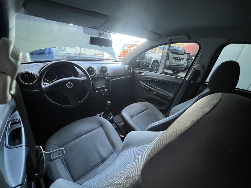 VOYAGE 1.0 MI CITY 8V FLEX 4P MANUAL - 2013 - PORTãO