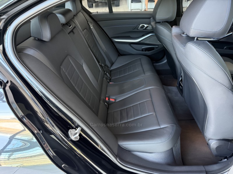 320I 2.0 M SPORT 16V TURBO GASOLINA 4P AUTOMÁTICO - 2024 - BENTO GONçALVES