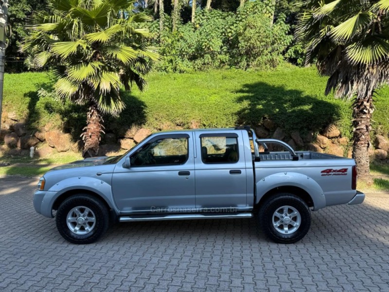 FRONTIER 2.8 SE 4X4 CD TURBO DIESEL 4P MANUAL - 2004 - IVOTI