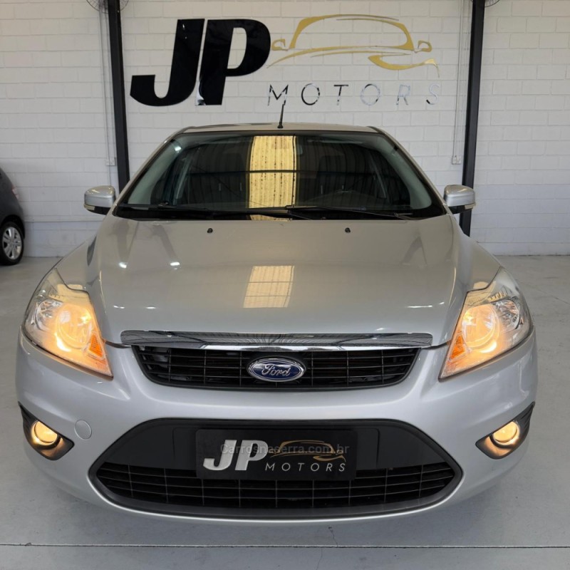 FOCUS 2.0 FC 16V GASOLINA 4P MANUAL - 2013 - NOVO HAMBURGO