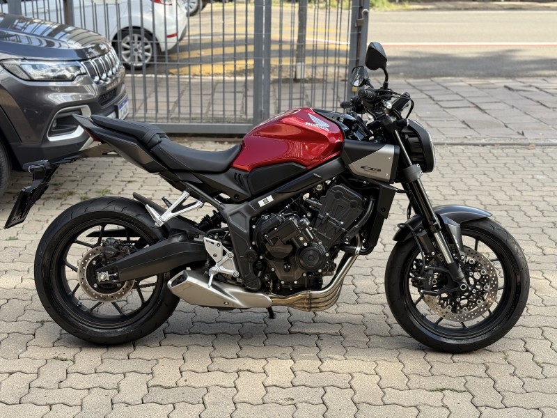 CB 650R E-CLUTCH - 2026 - BENTO GONçALVES