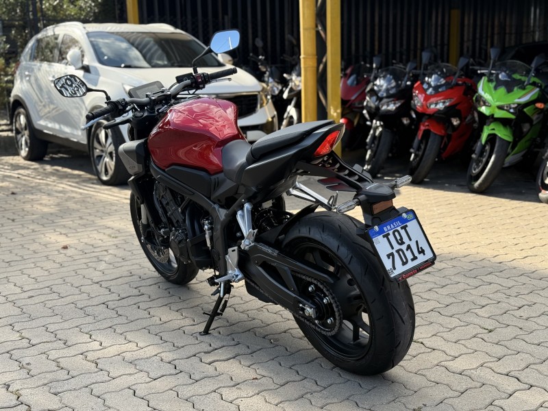 CB 650R E-CLUTCH - 2026 - BENTO GONçALVES