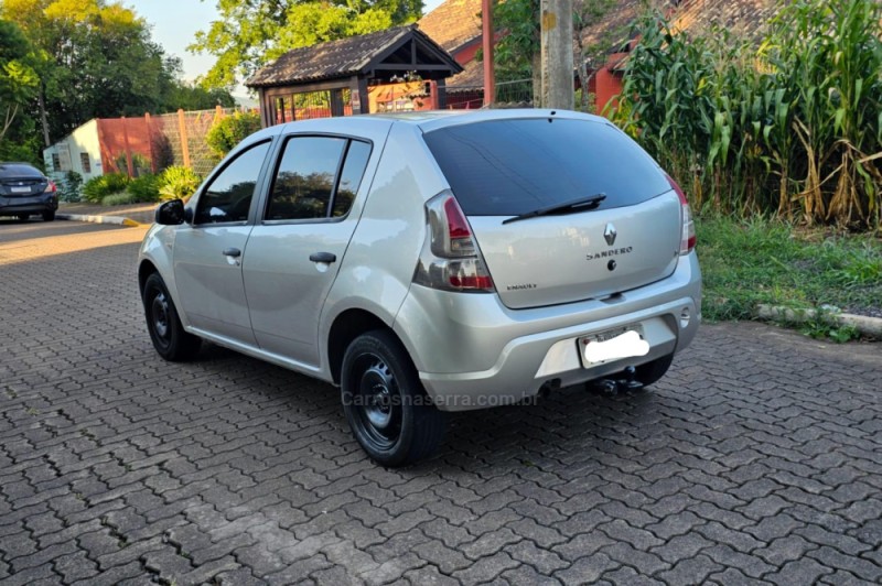 SANDERO 1.6 EXPRESSION 16V FLEX 4P MANUAL - 2014 - IVOTI