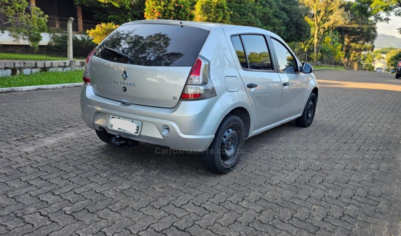 SANDERO 1.6 EXPRESSION 16V FLEX 4P MANUAL - 2014 - IVOTI