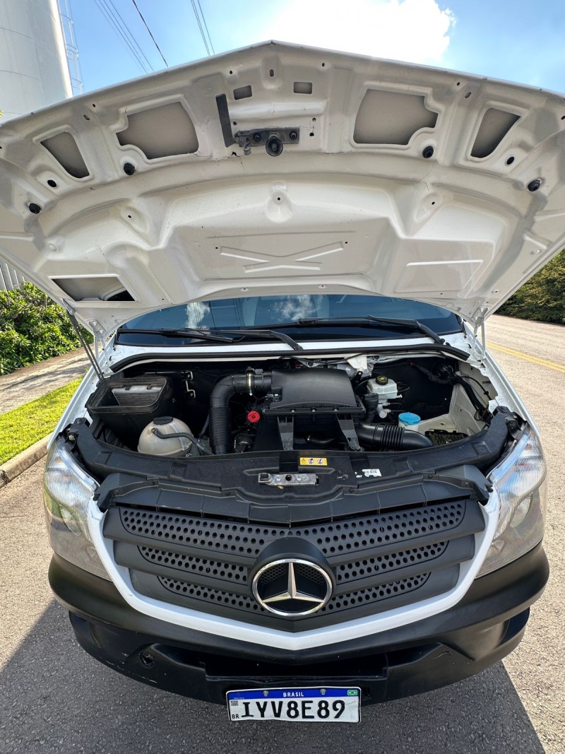 SPRINTER 2.2 415 CDI FURGÃO 14 BI-TURBO DIESEL MANUAL - 2019 - BENTO GONçALVES