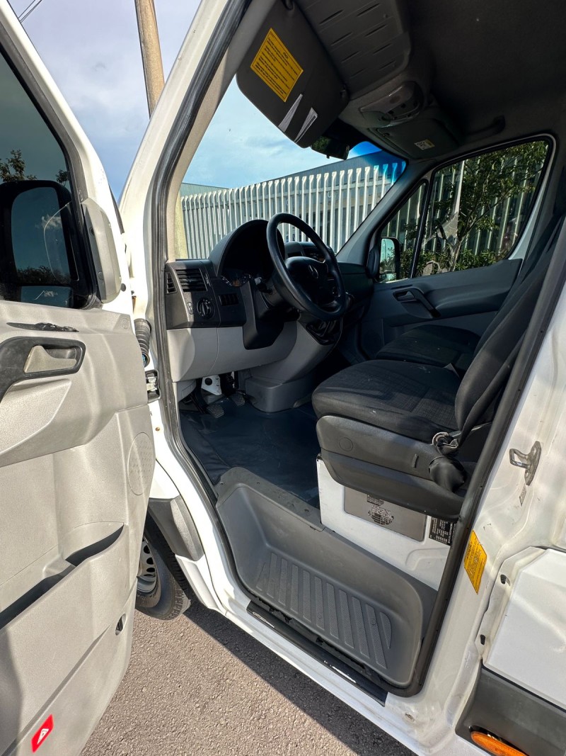 SPRINTER 2.2 415 CDI FURGÃO 14 BI-TURBO DIESEL MANUAL - 2019 - BENTO GONçALVES