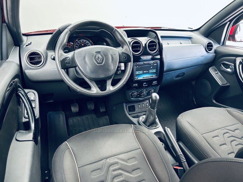 DUSTER 1.6 DYNAMIQUE 4X2 16V FLEX 4P MANUAL - 2016 - CAXIAS DO SUL