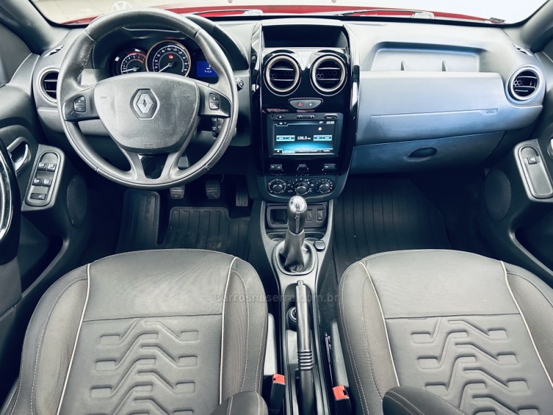 DUSTER 1.6 DYNAMIQUE 4X2 16V FLEX 4P MANUAL - 2016 - CAXIAS DO SUL