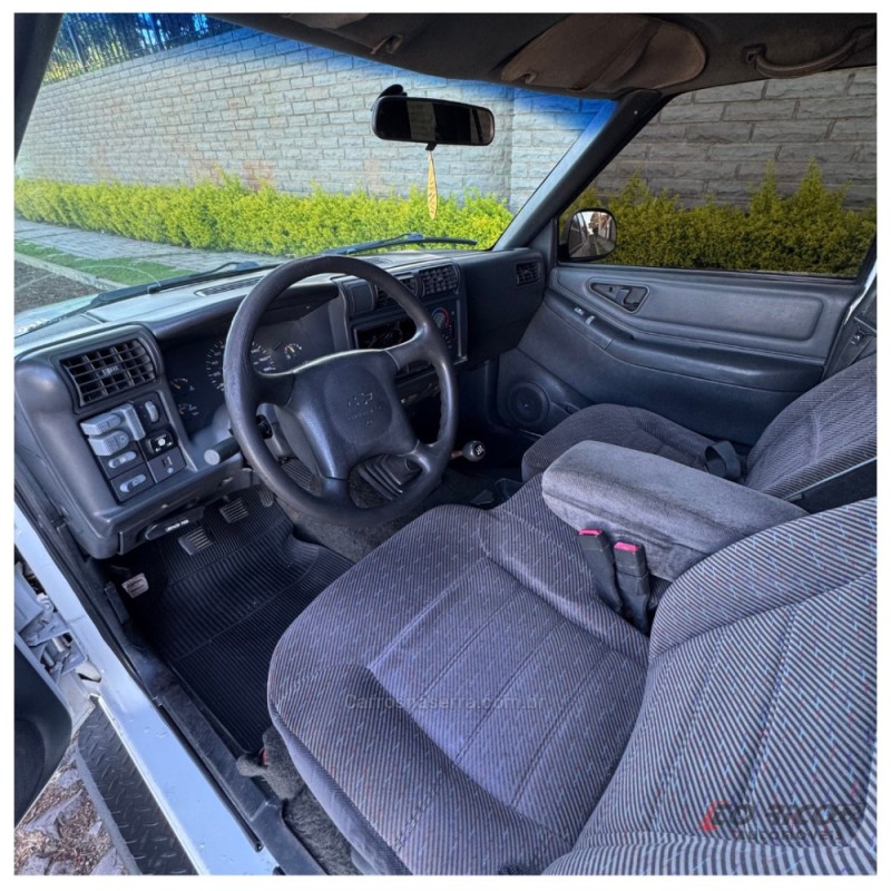 BLAZER 2.2 MPFI DLX 4X2 8V GASOLINA 4P MANUAL - 1999 - CAMPO BOM