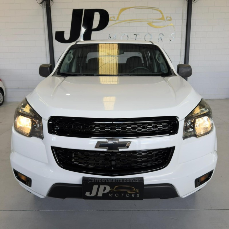 S10 2.4 LS 4X2 CD 8V FLEX 4P MANUAL - 2013 - NOVO HAMBURGO