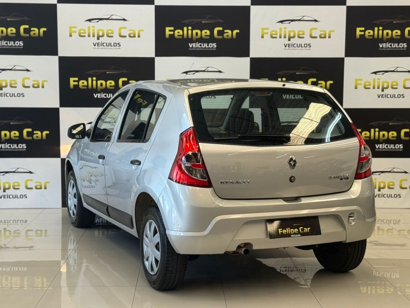SANDERO 1.0 EXPRESSION 16V FLEX 4P MANUAL - 2011 - CAXIAS DO SUL