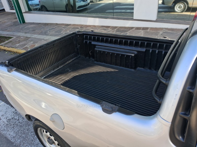 COURIER 1.6 MPI L 8V FLEX 2P MANUAL - 2006 - BENTO GONçALVES