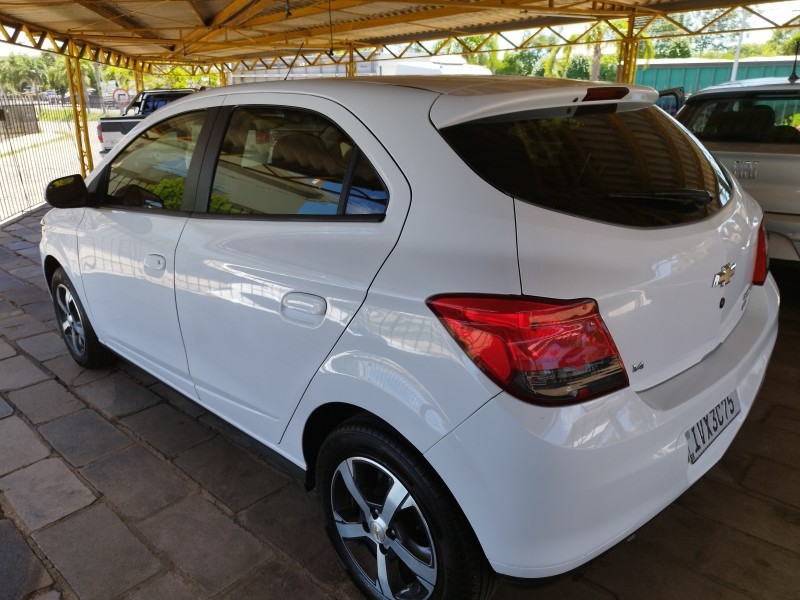 ONIX 1.4 MPFI LT 8V FLEX 4P MANUAL - 2015 - VERANóPOLIS