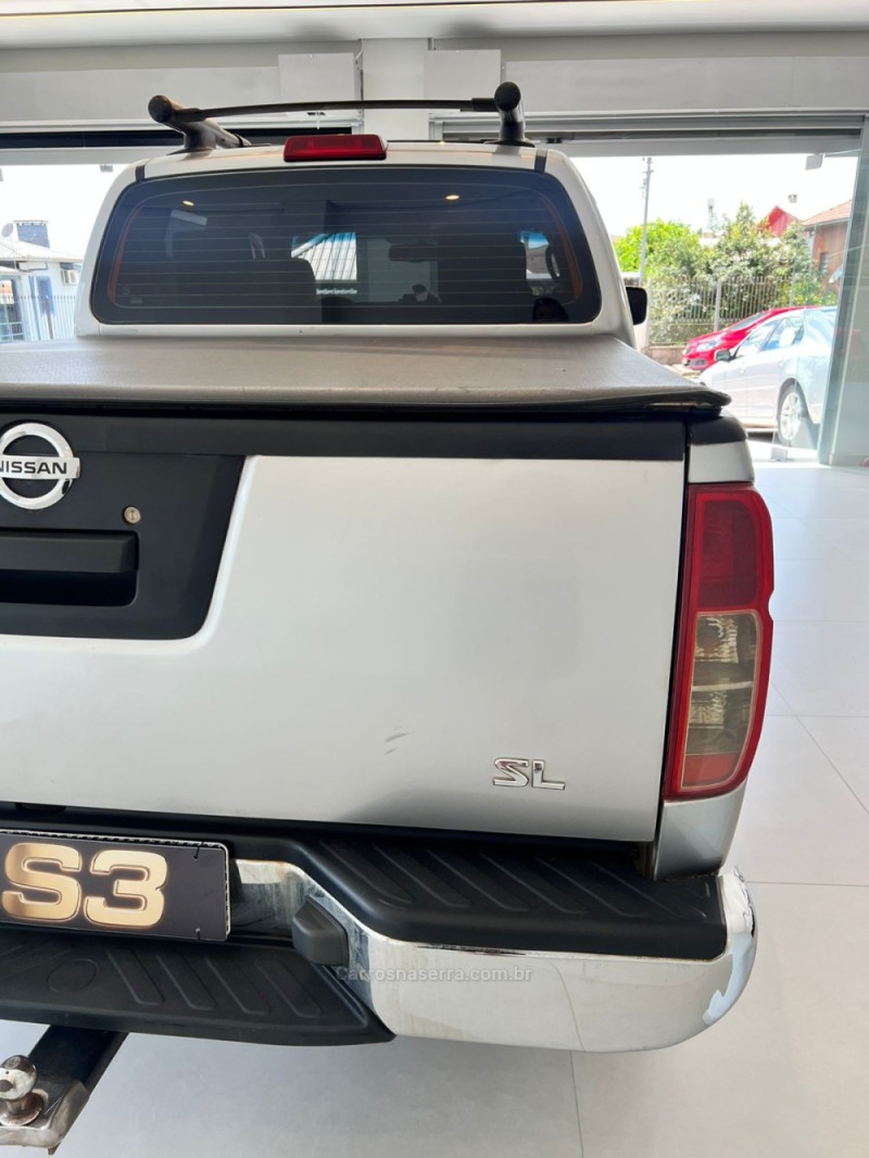 FRONTIER 2.5 SL 10 ANOS 4X4 CD TURBO ELETRONIC DIESEL 4P AUTOMÁTICO - 2013 - CAXIAS DO SUL