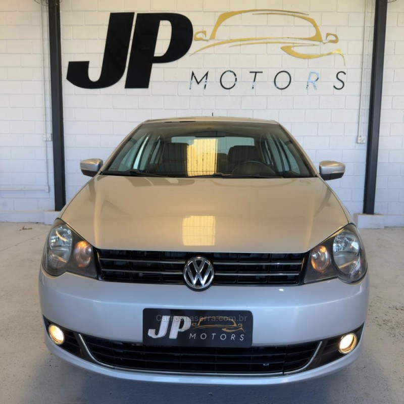 POLO SEDAN 1.6 MI COMFORTLINE 8V FLEX 4P MANUAL - 2014 - NOVO HAMBURGO