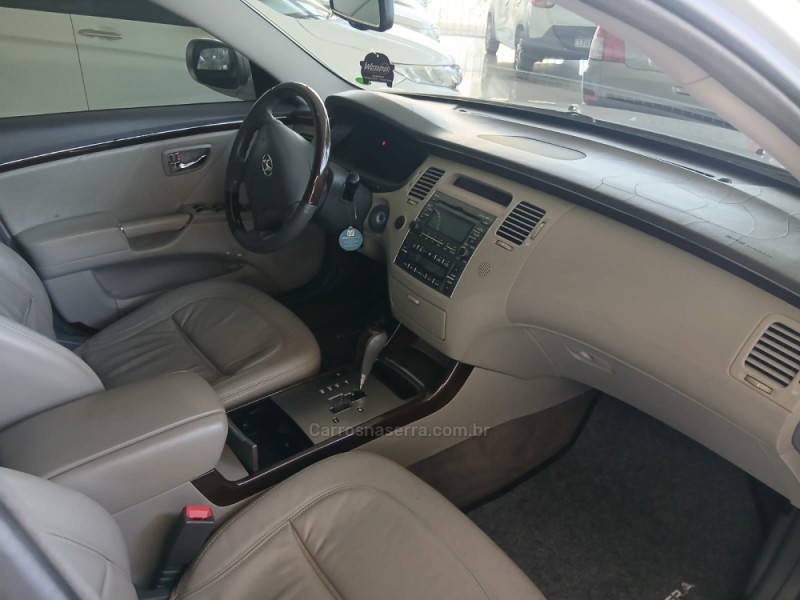 AZERA 3.3 MPFI GLS SEDAN V6 24V GASOLINA 4P AUTOMÁTICO - 2009 - NOVA PETRóPOLIS