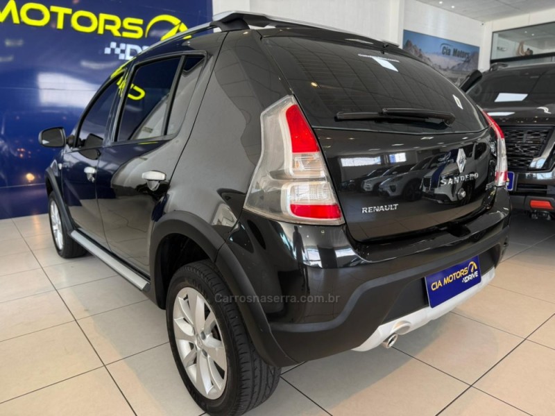 SANDERO 1.6 STEPWAY 16V FLEX 4P MANUAL - 2013 - SãO LEOPOLDO