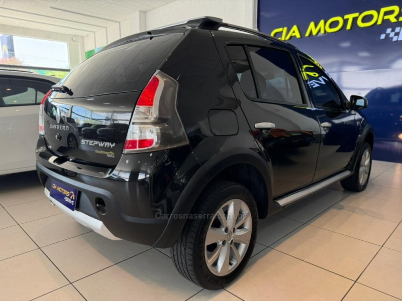 SANDERO 1.6 STEPWAY 16V FLEX 4P MANUAL - 2013 - SãO LEOPOLDO