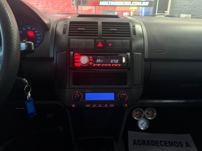 POLO 1.6 MI SÉRIE OURO 8V FLEX 4P MANUAL - 2006 - CAXIAS DO SUL