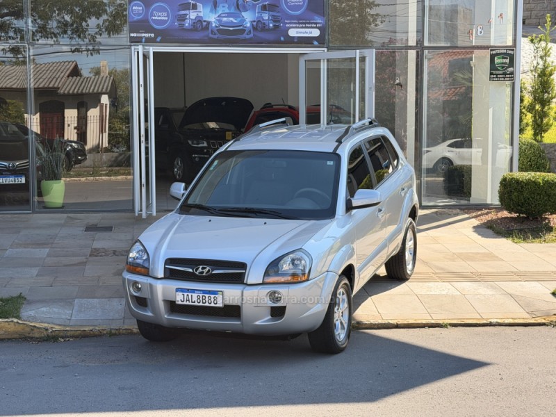 TUCSON 2.0 MPFI GLS 16V 143CV 2WD FLEX 4P AUTOMÁTICO - 2016 - FARROUPILHA