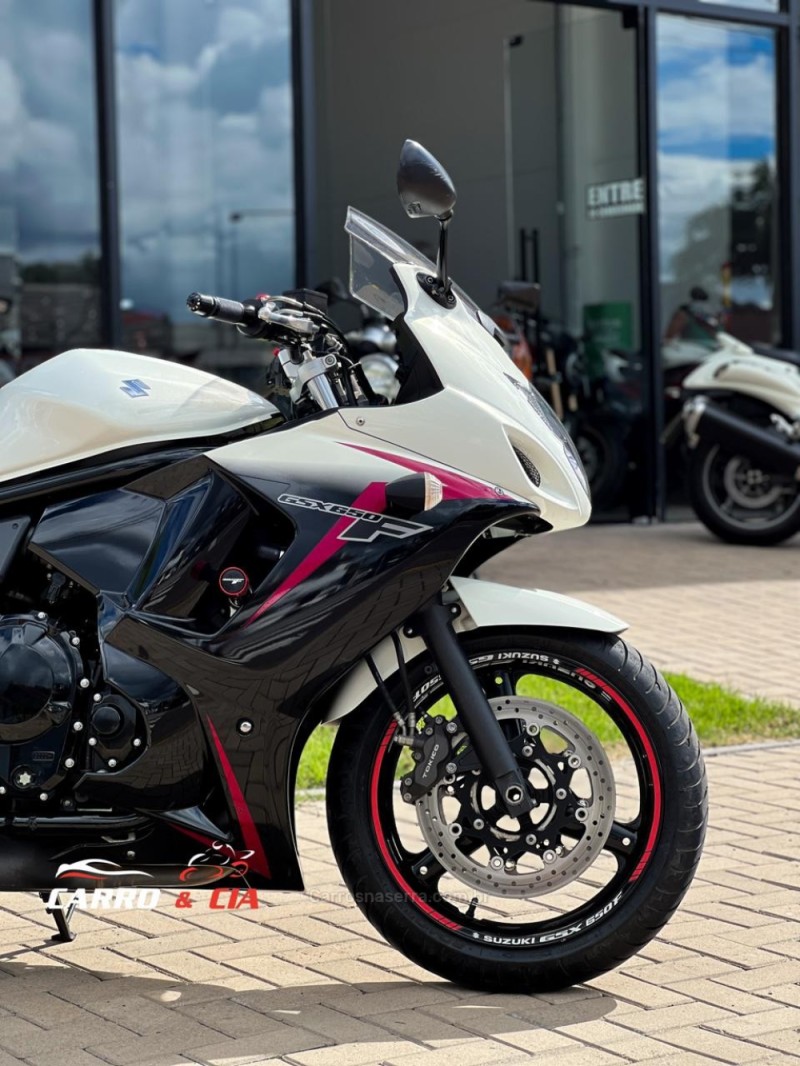 GSX 650 F - 2013 - SANTA CRUZ DO SUL