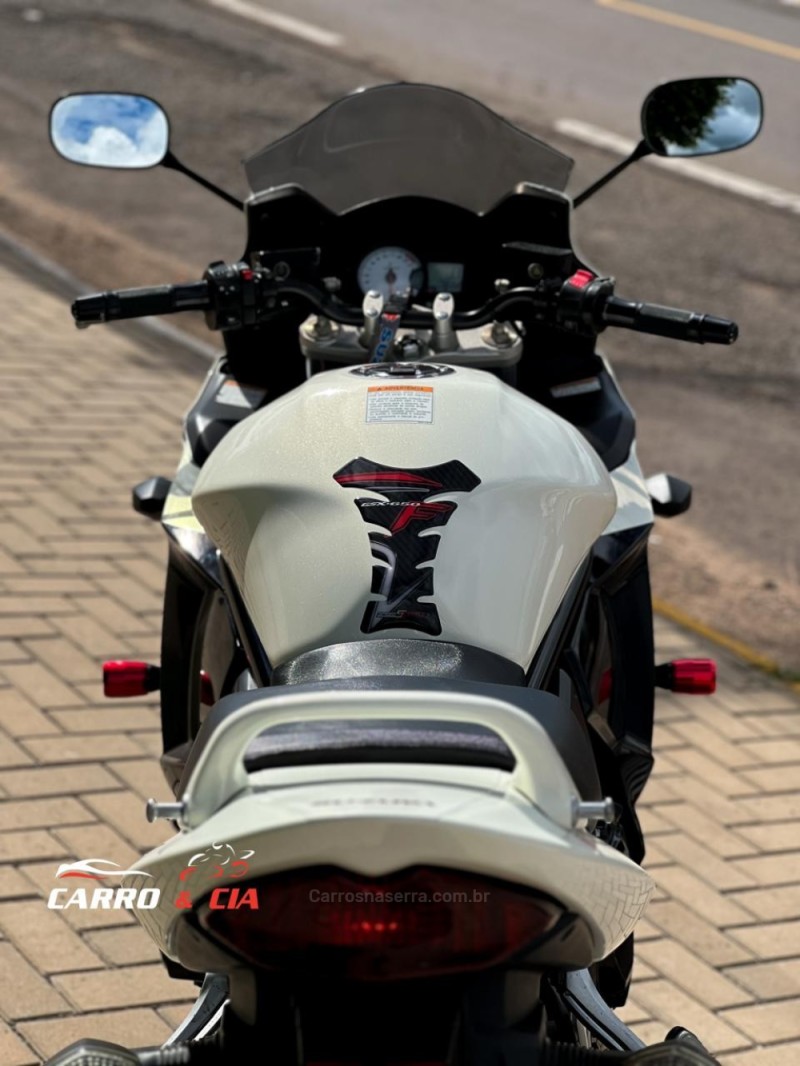 GSX 650 F - 2013 - SANTA CRUZ DO SUL