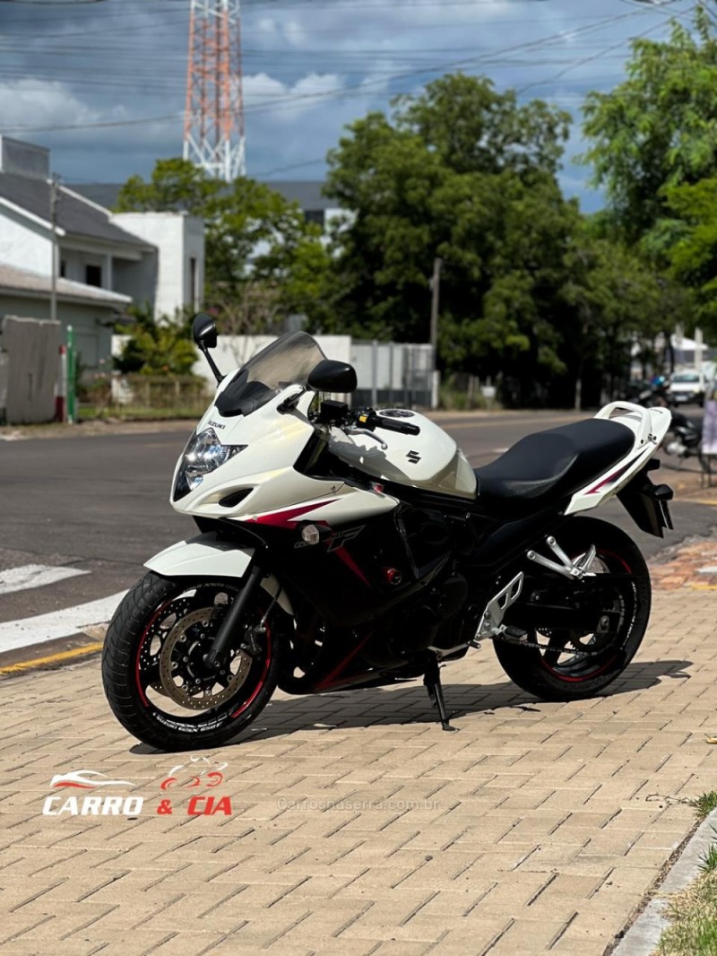 gsx 650 f 2013 santa cruz do sul