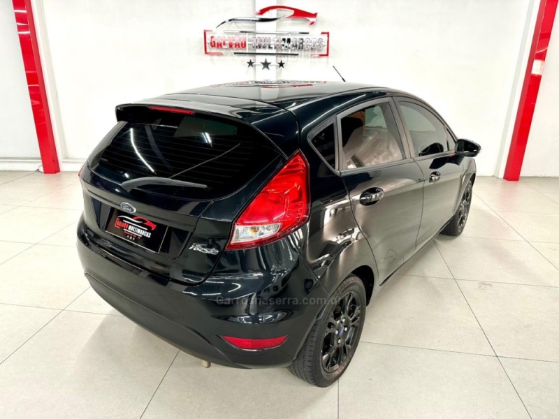 FIESTA 1.5 SE HATCH 16V FLEX 4P MANUAL - 2014 - CAXIAS DO SUL