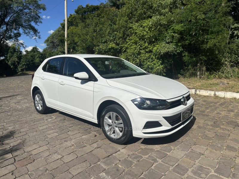 POLO 1.0 MPI 12V FLEX 4P MANUAL - 2018 - NOVA PRATA