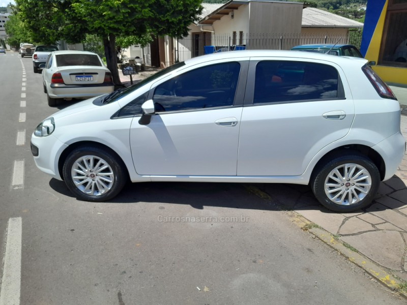 PUNTO 1.6 ESSENCE 16V FLEX 4P MANUAL - 2017 - NOVA PRATA