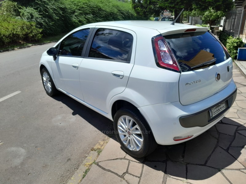 PUNTO 1.6 ESSENCE 16V FLEX 4P MANUAL - 2017 - NOVA PRATA
