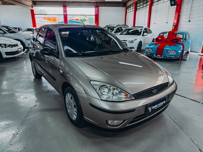 FOCUS 1.6 GLX 16V FLEX 4P MANUAL - 2006 - CAXIAS DO SUL