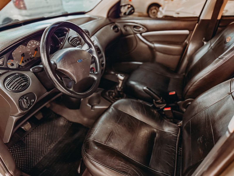 FOCUS 1.6 GLX 16V FLEX 4P MANUAL - 2006 - CAXIAS DO SUL