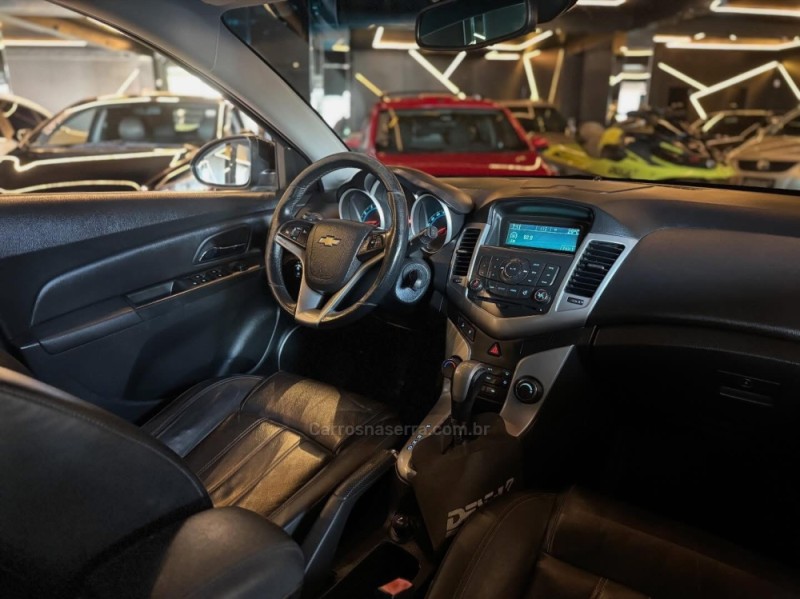 CRUZE 1.8 LT SPORT6 16V FLEX 4P AUTOMÁTICO - 2013 - NOVO HAMBURGO