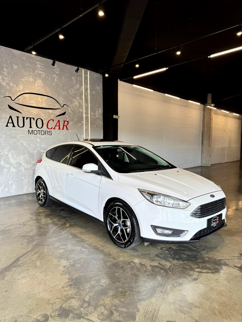 FOCUS 2.0 TITANIUM HATCH 16V FLEX 4P AUTOMÁTICO - 2018 - CAXIAS DO SUL