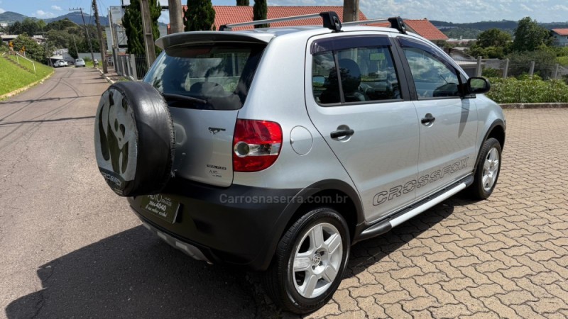 CROSSFOX 1.6 MI FLEX 8V 4P MANUAL - 2005 - DOIS IRMãOS