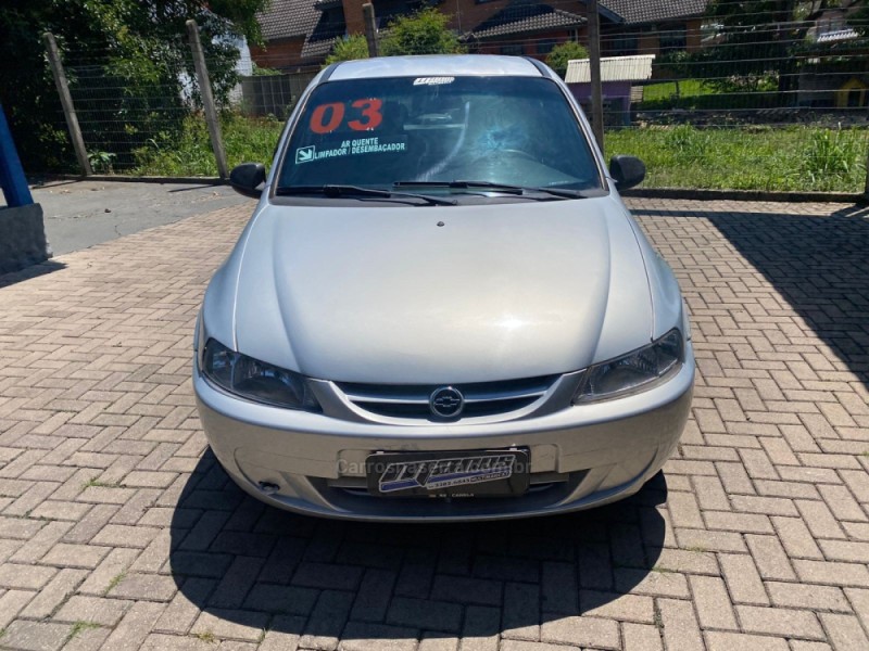 CELTA 1.0 MPFI VHC SUPER 8V GASOLINA 4P MANUAL - 2003 - CANELA